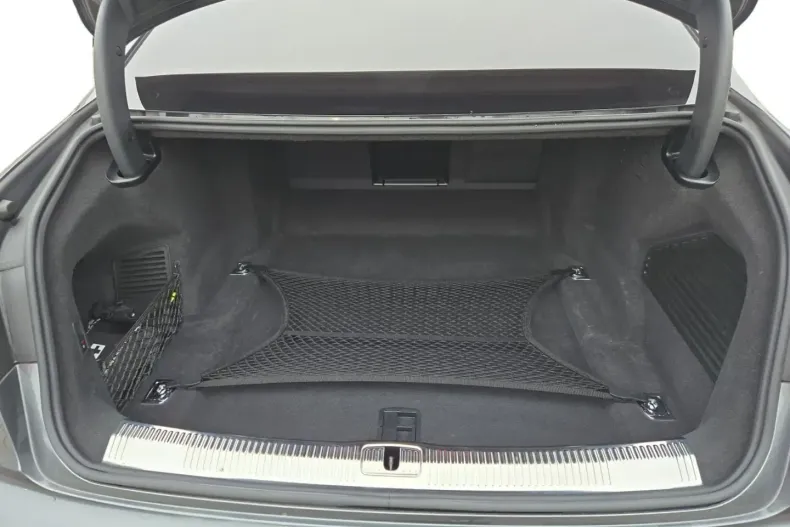 Audi A8 din 2023 cu 42.841 km - oferta AUD184977 - foto 13