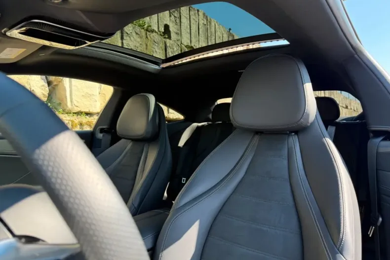 Mercedes-Benz CLE 300 (Clasa CLE) din 2023 cu 23.421 km - oferta MER184981 - foto 12