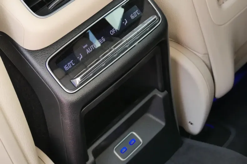 Mercedes-Benz GLE 350 (Clasa GLE) din 2023 cu 10.457 km - oferta MER184982 - foto 26