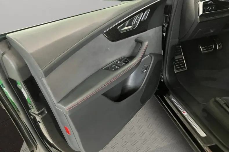 Audi Q8 din 2022 cu 51.000 km - oferta AUD184985 - foto 9