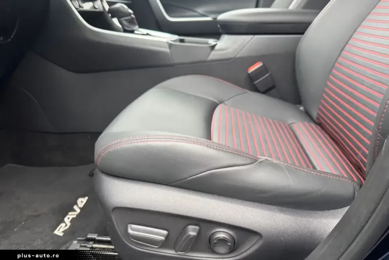 Toyota RAV4 din 2024 cu 23.900 km - oferta TOY185009 - foto 6