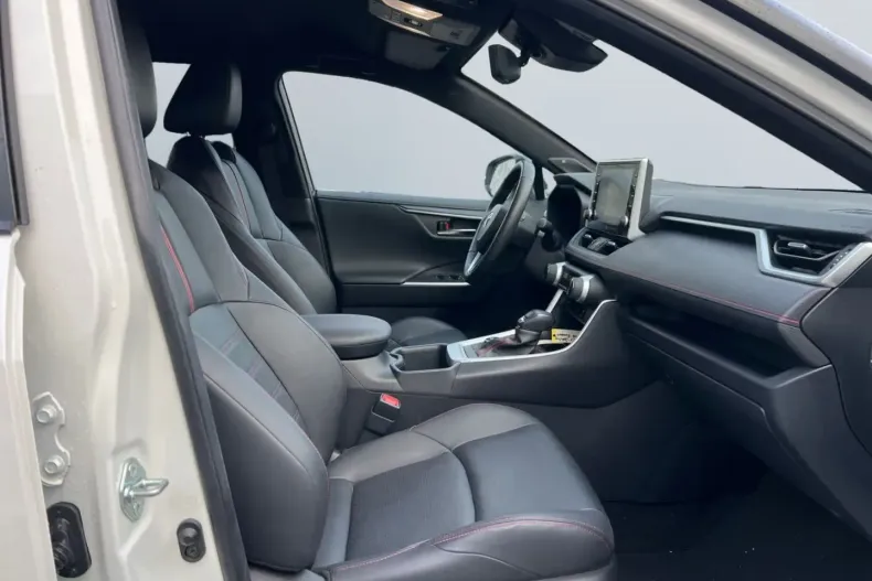 Toyota RAV4 din 2022 cu 27.998 km - oferta TOY185014 - foto 18