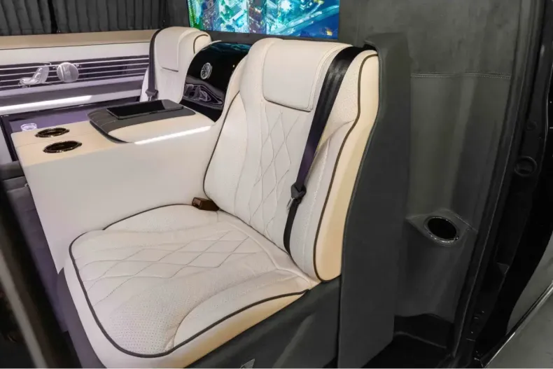 Mercedes-Benz V 300 (Clasa V) din 2026 cu 80 km - oferta MER185027 - foto 18