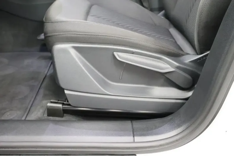 Audi Q5 din 2024 cu 17.572 km - oferta AUD185036 - foto 23