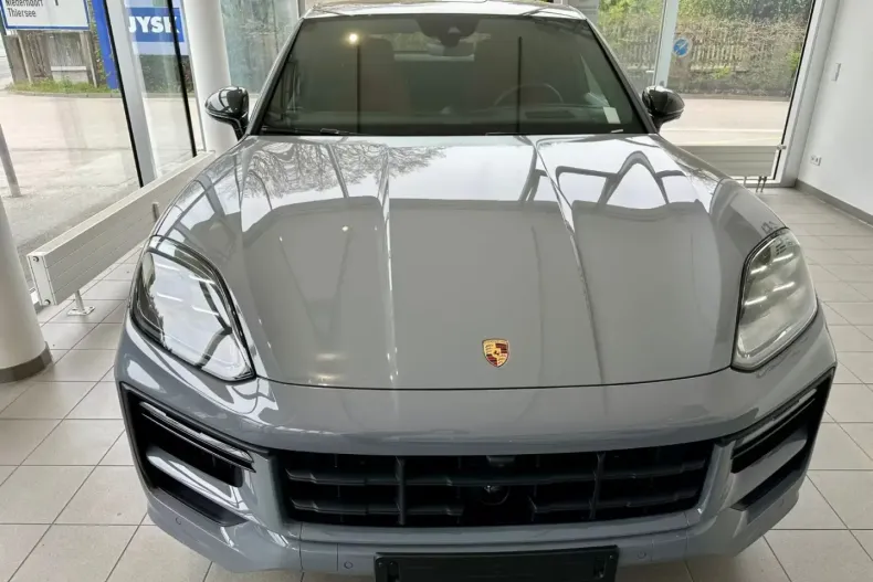 Porsche Cayenne din 2026 cu 20 km - oferta POR185037 - foto 2