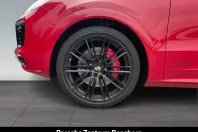 Porsche Cayenne din 2022 cu 58.100 km - oferta POR185040 - foto 9