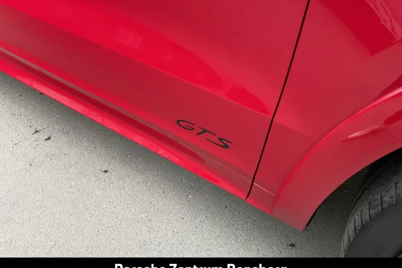 Porsche Cayenne din 2022 cu 58.100 km - oferta POR185040 - foto 11