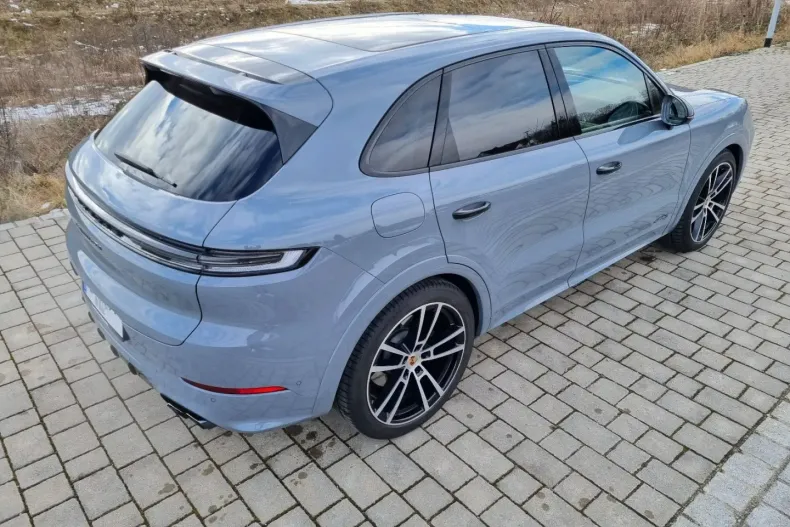 Porsche Cayenne din 2024 cu 27.000 km - oferta POR185044 - foto 1