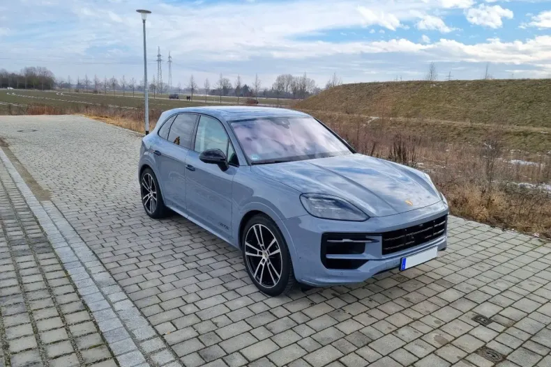 Porsche Cayenne din 2024 cu 27.000 km - oferta POR185044 - foto 3