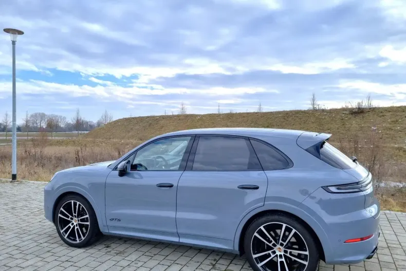 Porsche Cayenne din 2024 cu 27.000 km - oferta POR185044 - foto 8