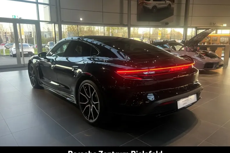 Porsche Taycan din 2025 cu 10.900 km - oferta POR185045 - foto 3