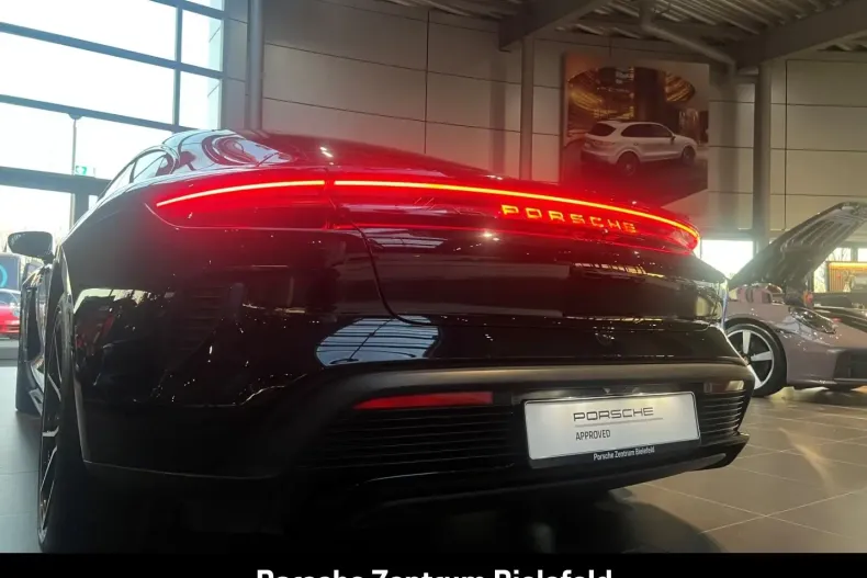 Porsche Taycan din 2025 cu 10.900 km - oferta POR185045 - foto 13