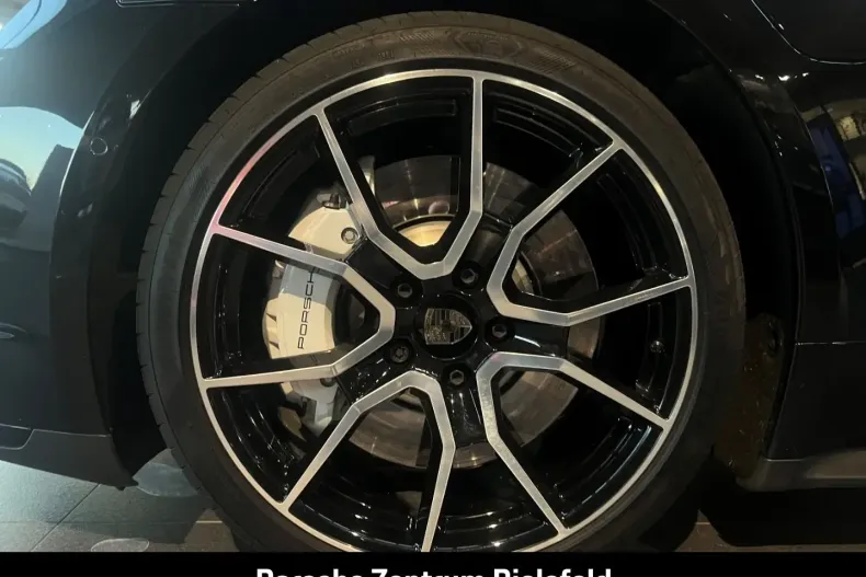 Porsche Taycan din 2025 cu 10.900 km - oferta POR185045 - foto 14