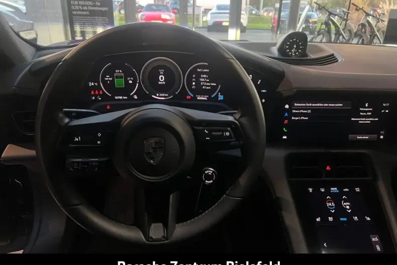 Porsche Taycan din 2025 cu 10.900 km - oferta POR185045 - foto 17