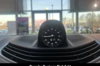 Porsche Taycan din 2025 cu 10.900 km - oferta POR185045 - foto 22