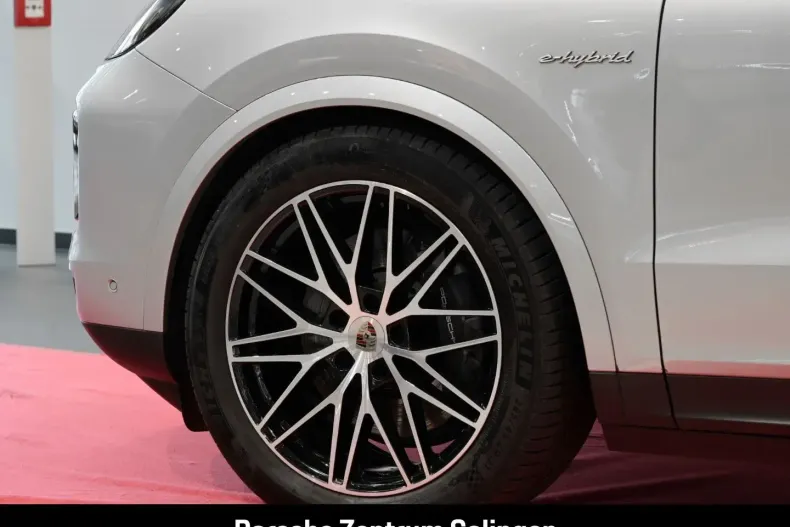 Porsche Cayenne din 2024 cu 23.835 km - oferta POR185055 - foto 11