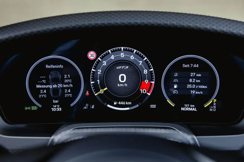 Porsche 992 din 2025 cu 8.000 km - oferta POR185056 - foto 28