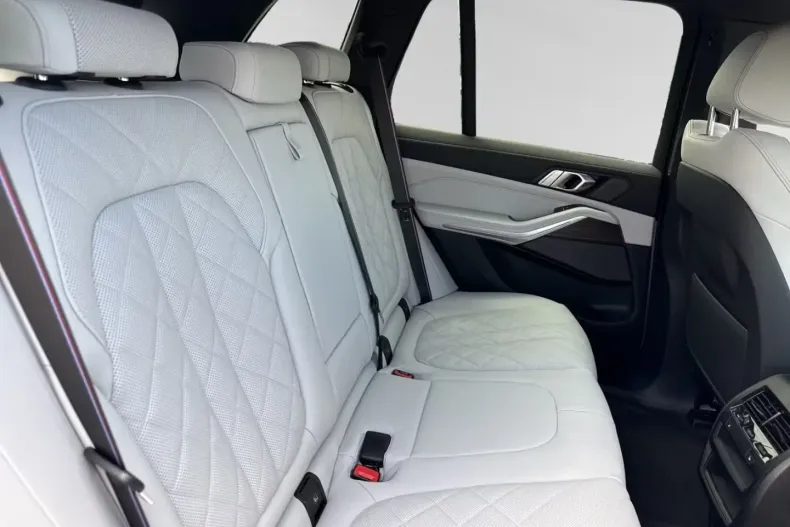 BMW X5 (Seria X) din 2024 cu 9.900 km - oferta BMW185061 - foto 6