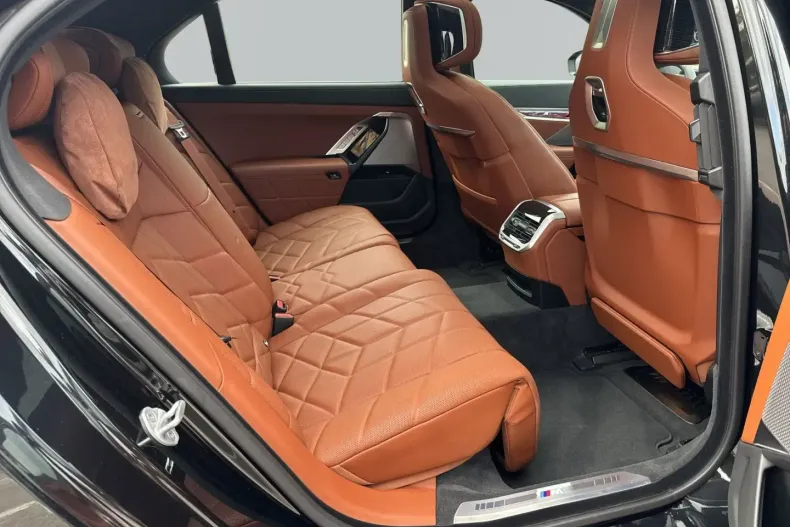 BMW 740 (Seria 7) din 2024 cu 25.500 km - oferta BMW185062 - foto 11