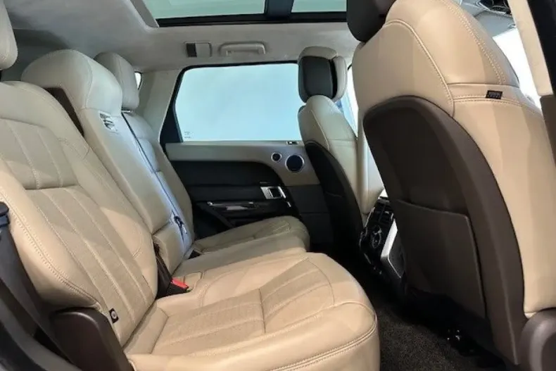 Land Rover Range Rover Sport din 2021 cu 75.950 km - oferta LAN185064 - foto 9