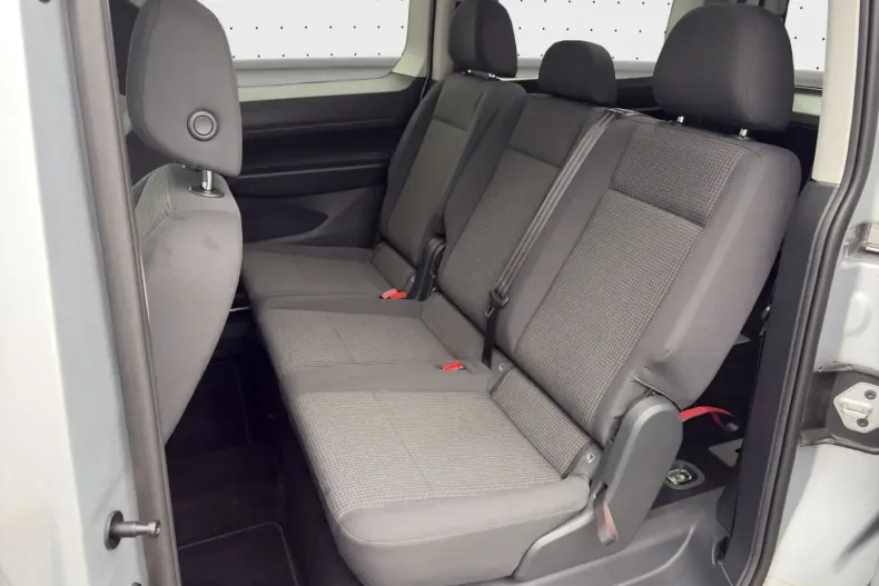 Volkswagen Caddy Maxi din 2022 cu 67.369 km - oferta VOL185071 - foto 16