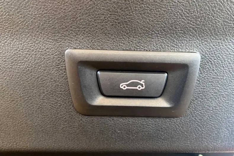 BMW X4 (Seria X) din 2024 cu 9.650 km - oferta BMW185074 - foto 19