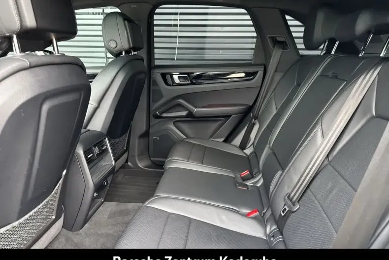 Porsche Cayenne din 2022 cu 51.350 km - oferta POR185078 - foto 17