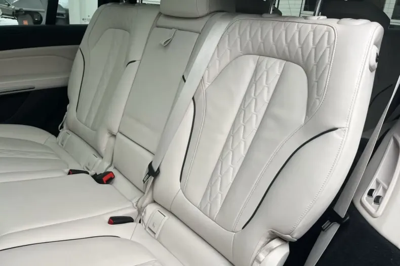 BMW X7 M50 (Seria X) din 2022 cu 72.800 km - oferta BMW185093 - foto 15