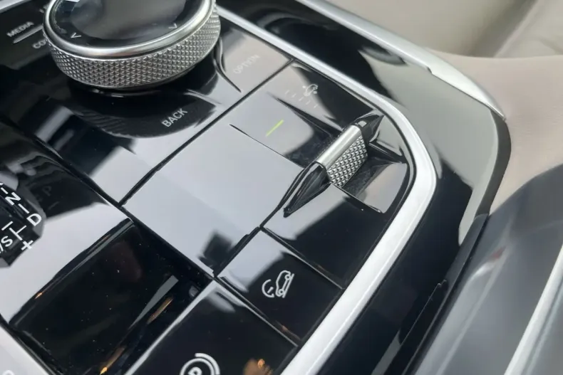 BMW X7 M50 (Seria X) din 2022 cu 72.800 km - oferta BMW185093 - foto 36