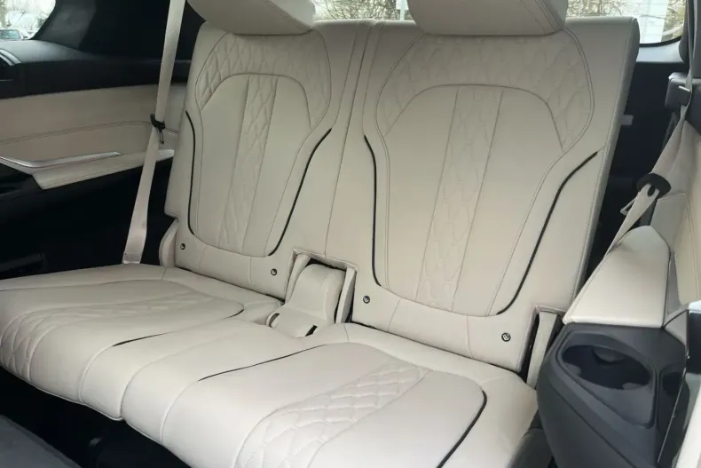 BMW X7 M50 (Seria X) din 2022 cu 72.800 km - oferta BMW185093 - foto 39