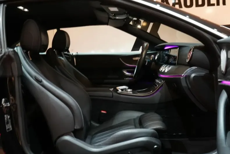 Mercedes-Benz E 200 (Clasa E) din 2021 cu 71.986 km - oferta MER185096 - foto 6