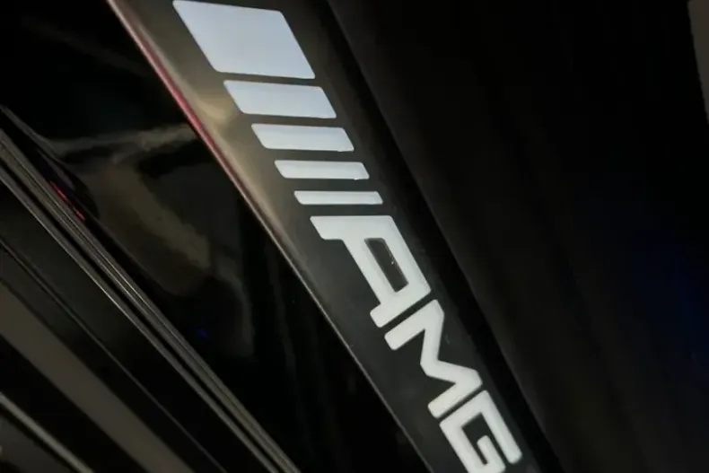 Mercedes-Benz GLE 63 AMG (Clasa GLE) din 2025 cu 6.100 km - oferta MER185097 - foto 29