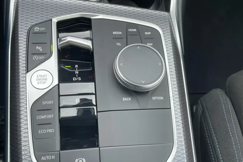 BMW 330 (Seria 3) din 2025 cu 18.300 km - oferta BMW185099 - foto 12