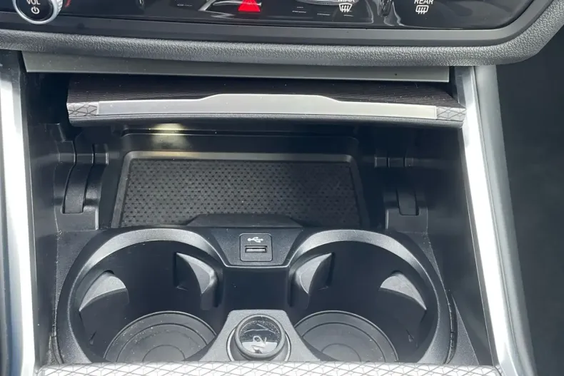 BMW 330 (Seria 3) din 2025 cu 18.300 km - oferta BMW185099 - foto 13