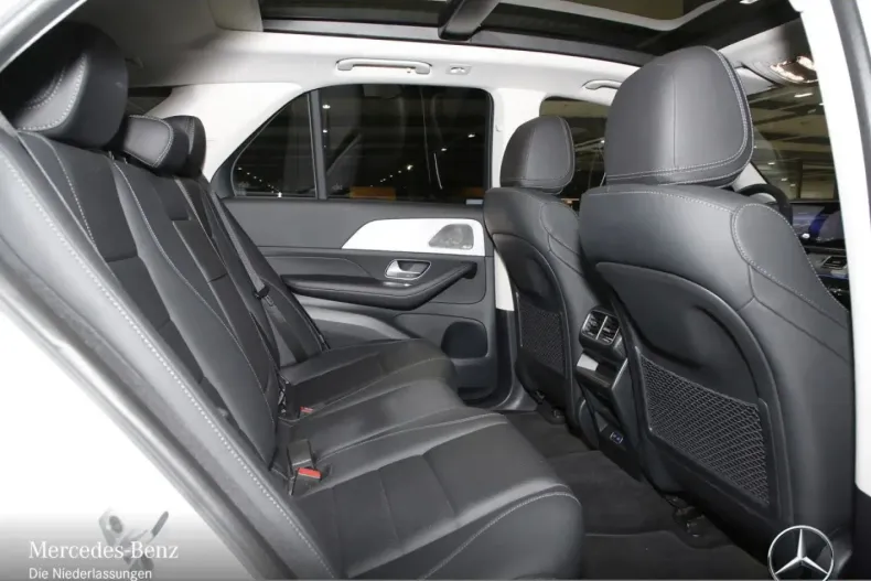 Mercedes-Benz GLE 350 (Clasa GLE) din 2024 cu 20.109 km - oferta MER185102 - foto 9