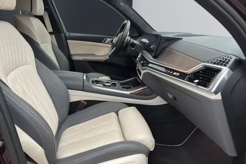 BMW X7 (Seria X) din 2023 cu 67.250 km - oferta BMW185104 - foto 10