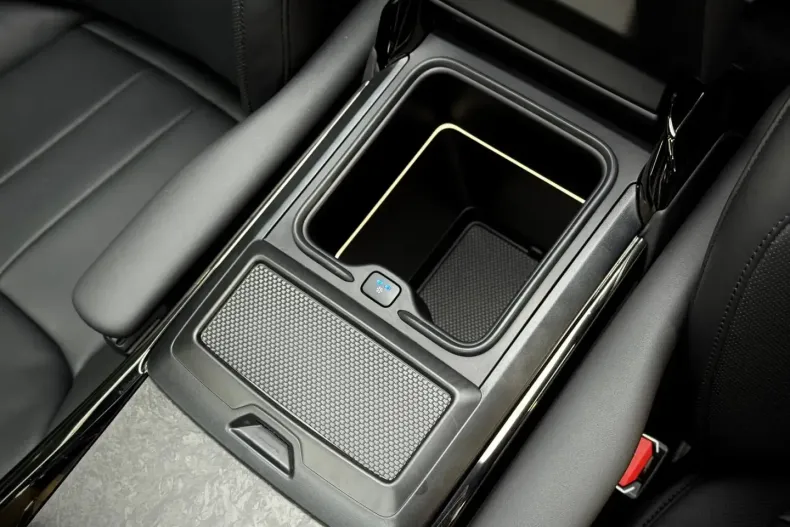 Land Rover Range Rover Sport din 2024 cu 79.000 km - oferta LAN185112 - foto 23