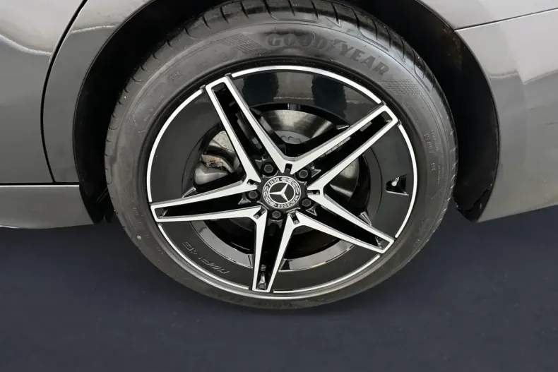 Mercedes-Benz C 300 (Clasa C) din 2024 cu 13.359 km - oferta MER185118 - foto 5