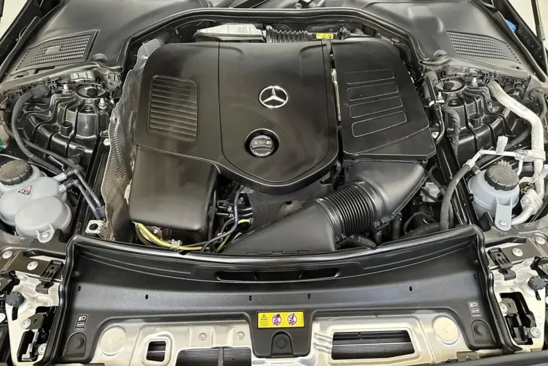 Mercedes-Benz C 300 (Clasa C) din 2024 cu 13.359 km - oferta MER185118 - foto 7