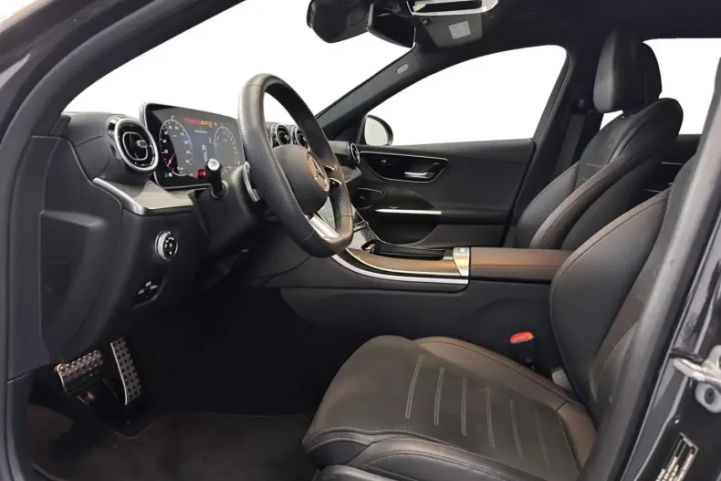 Mercedes-Benz C 300 (Clasa C) din 2024 cu 13.359 km - oferta MER185118 - foto 8