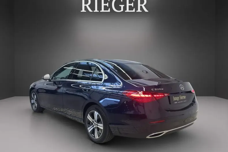 Mercedes-Benz C 300 (Clasa C) din 2023 cu 45.723 km - oferta MER185124 - foto 4