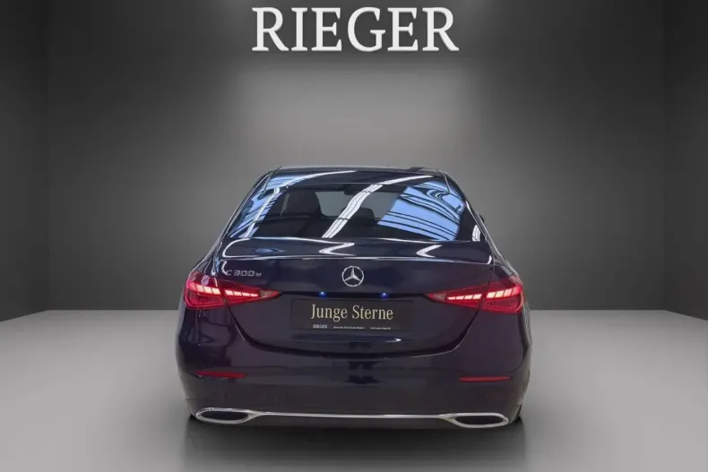 Mercedes-Benz C 300 (Clasa C) din 2023 cu 45.723 km - oferta MER185124 - foto 6