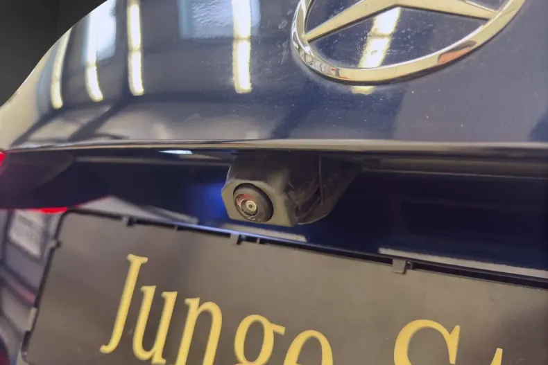 Mercedes-Benz C 300 (Clasa C) din 2023 cu 45.723 km - oferta MER185124 - foto 17