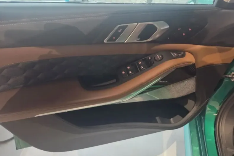 BMW X5 M (Seria X) din 2024 cu 23.243 km - oferta BMW185127 - foto 12