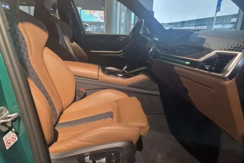 BMW X5 M (Seria X) din 2024 cu 23.243 km - oferta BMW185127 - foto 14