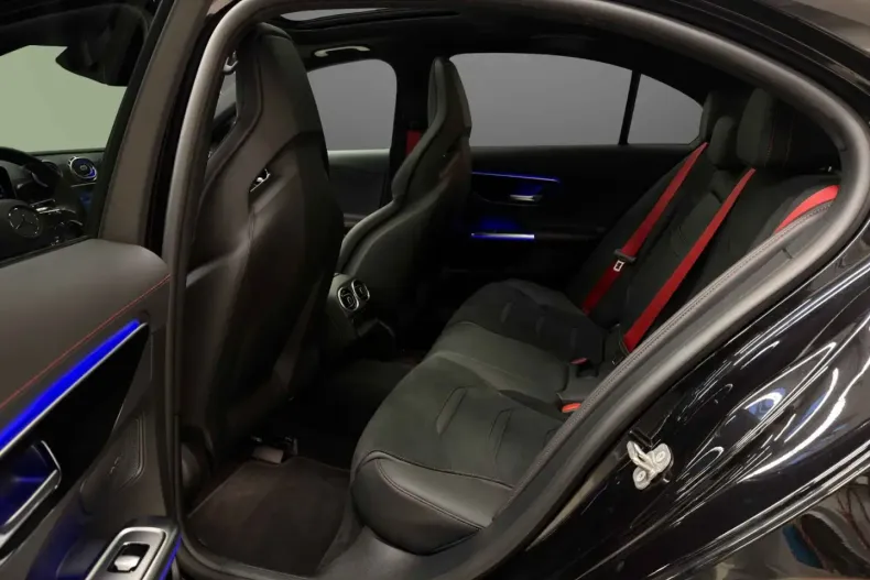 Mercedes-Benz C 43 AMG (Clasa C) din 2024 cu 20.106 km - oferta MER185132 - foto 8