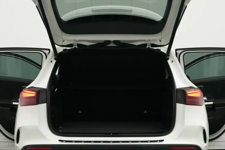 Mercedes-Benz GLA 45 AMG (Clasa GLA) din 2024 cu 25.917 km - oferta MER185137 - foto 15