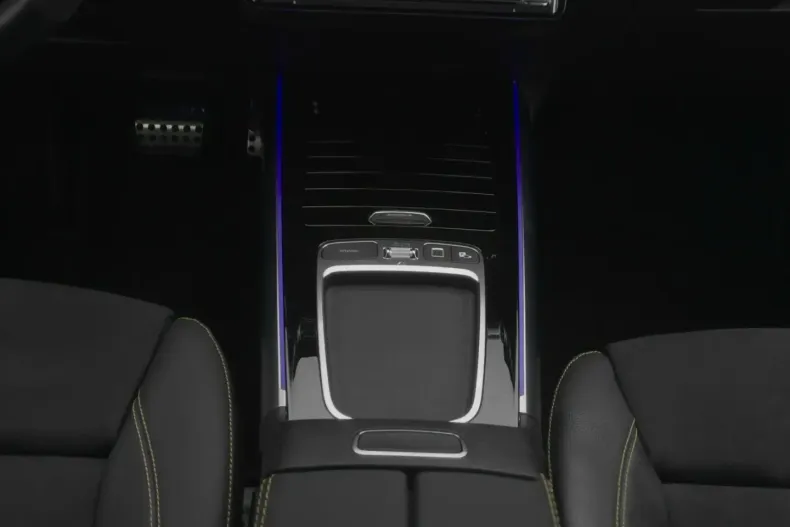 Mercedes-Benz GLA 45 AMG (Clasa GLA) din 2024 cu 25.917 km - oferta MER185137 - foto 19