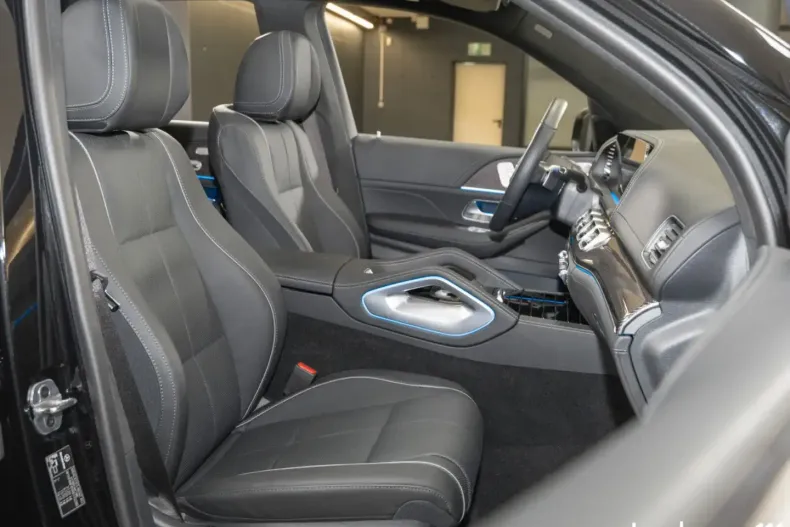 Mercedes-Benz GLE 580 (Clasa GLE) din 2024 cu 19.445 km - oferta MER185145 - foto 17