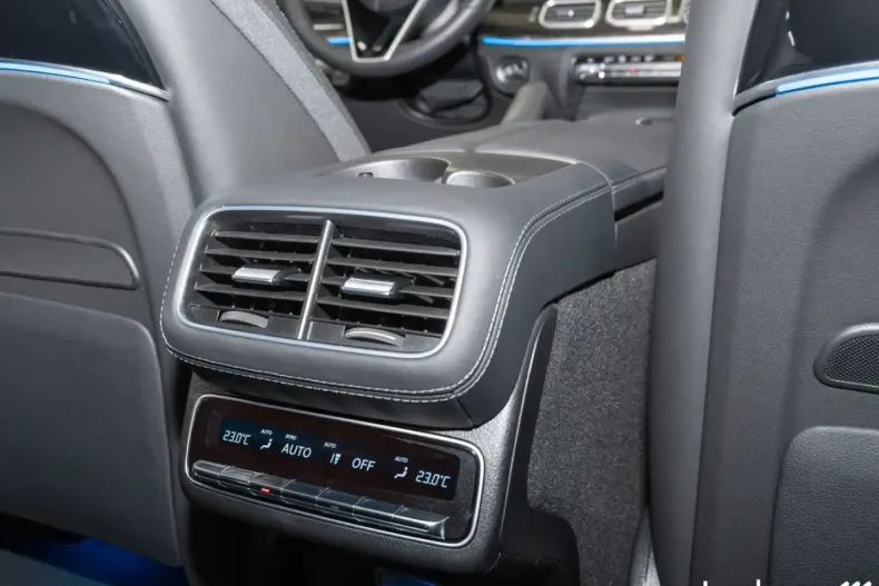 Mercedes-Benz GLE 580 (Clasa GLE) din 2024 cu 19.445 km - oferta MER185145 - foto 25